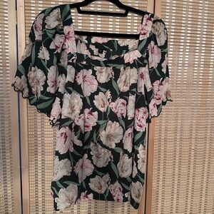Ann Taylor Short Sleeve Floral Blouse